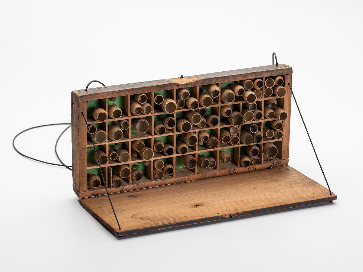 insect hotel, portable